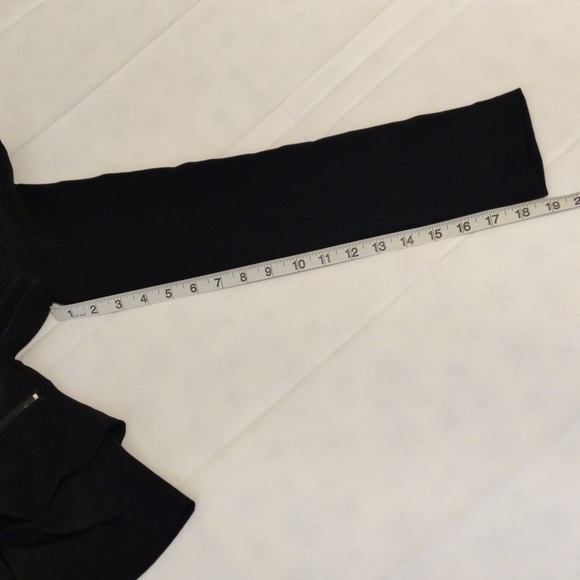 AKIRA. Large Black Blazer - Picture 9 of 9